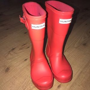 SOLD. Girls hunter boots.
